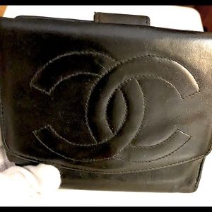 CHANEL BLACK LAMBSKIN LEATHER BIFOLD WALLET